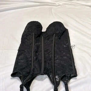 Coquette Black Lace Corset Strapless Padded Size Small Sexy Halloween